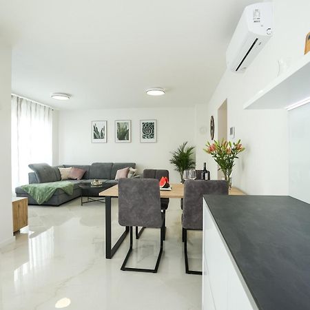 Apartment Glorija Zadar Bagian luar foto
